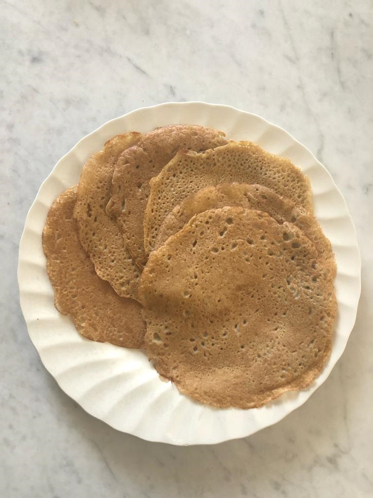 קרפ כוסמת עם מילויים שונים קרפ כוסמת עם מילויים שונים
